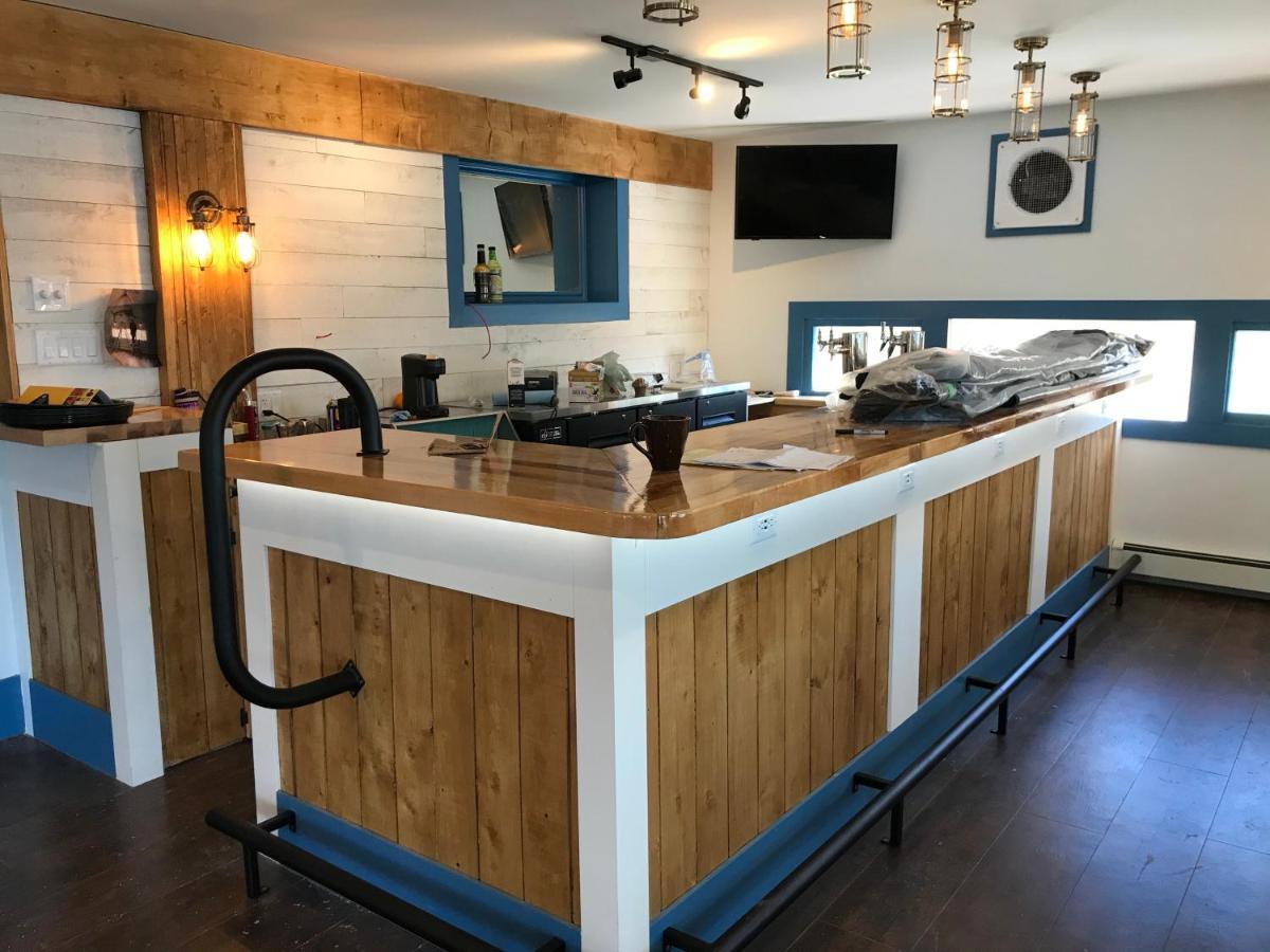 The Tuna Blue Inn Hubbards エクステリア 写真
